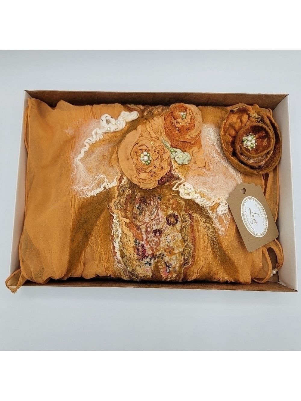 Scarf & Brooch Nuno Felted NEW #2095